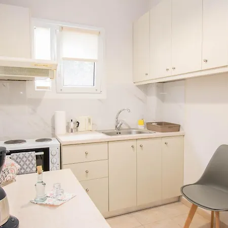 Traveller'S Nest Apartment Close To Center,Port,Airport Heraklion  Exterior photo